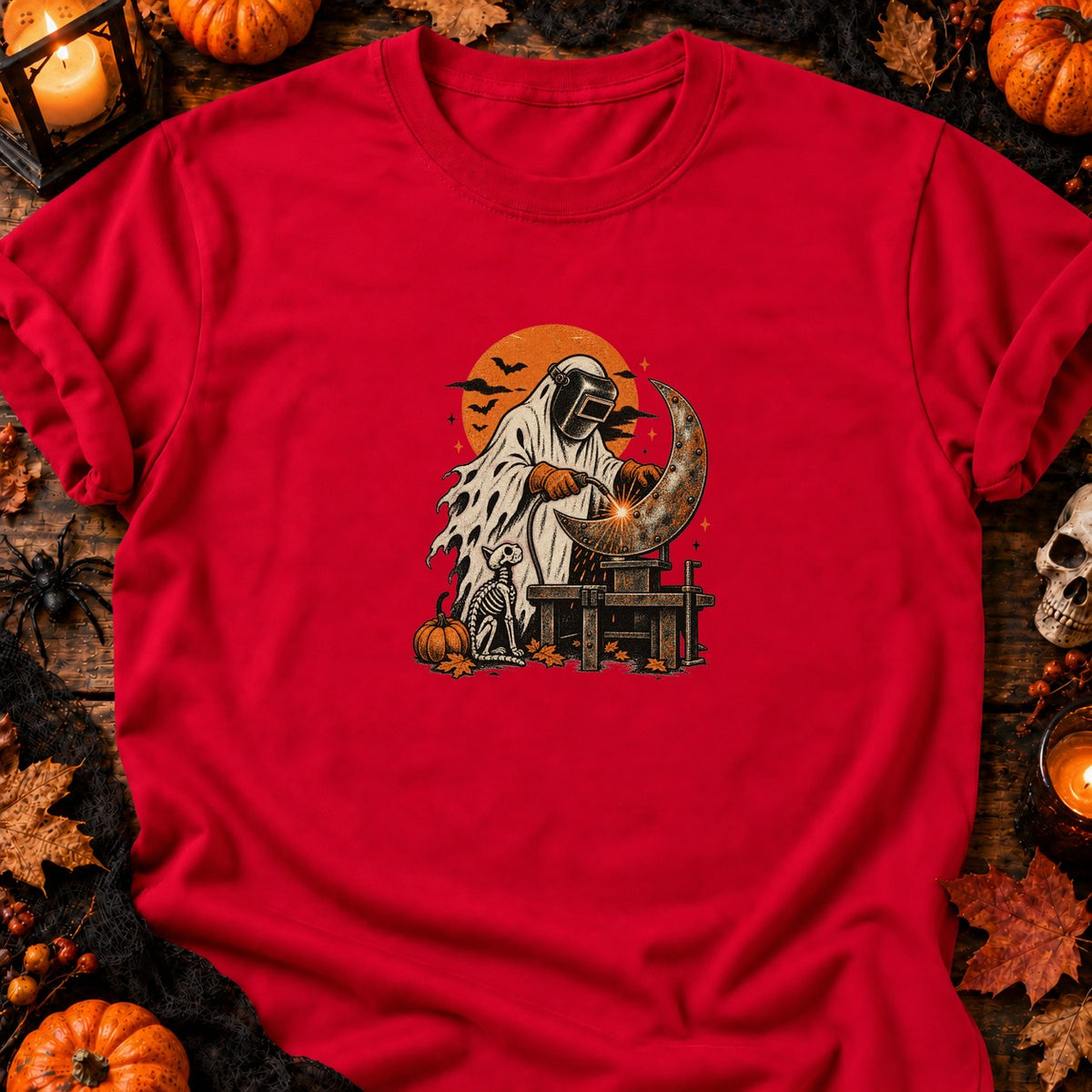 Fantôme soudeur et lune en métal — T-shirt rouge