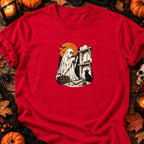 Fantôme bricoleur et étagère inachevée — T-shirt rouge