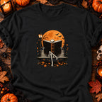 T-shirt Squelette lecteur sur banc, coloris noir