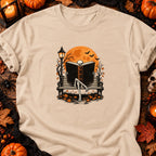 T-shirt Squelette lecteur sur banc, coloris naturel
