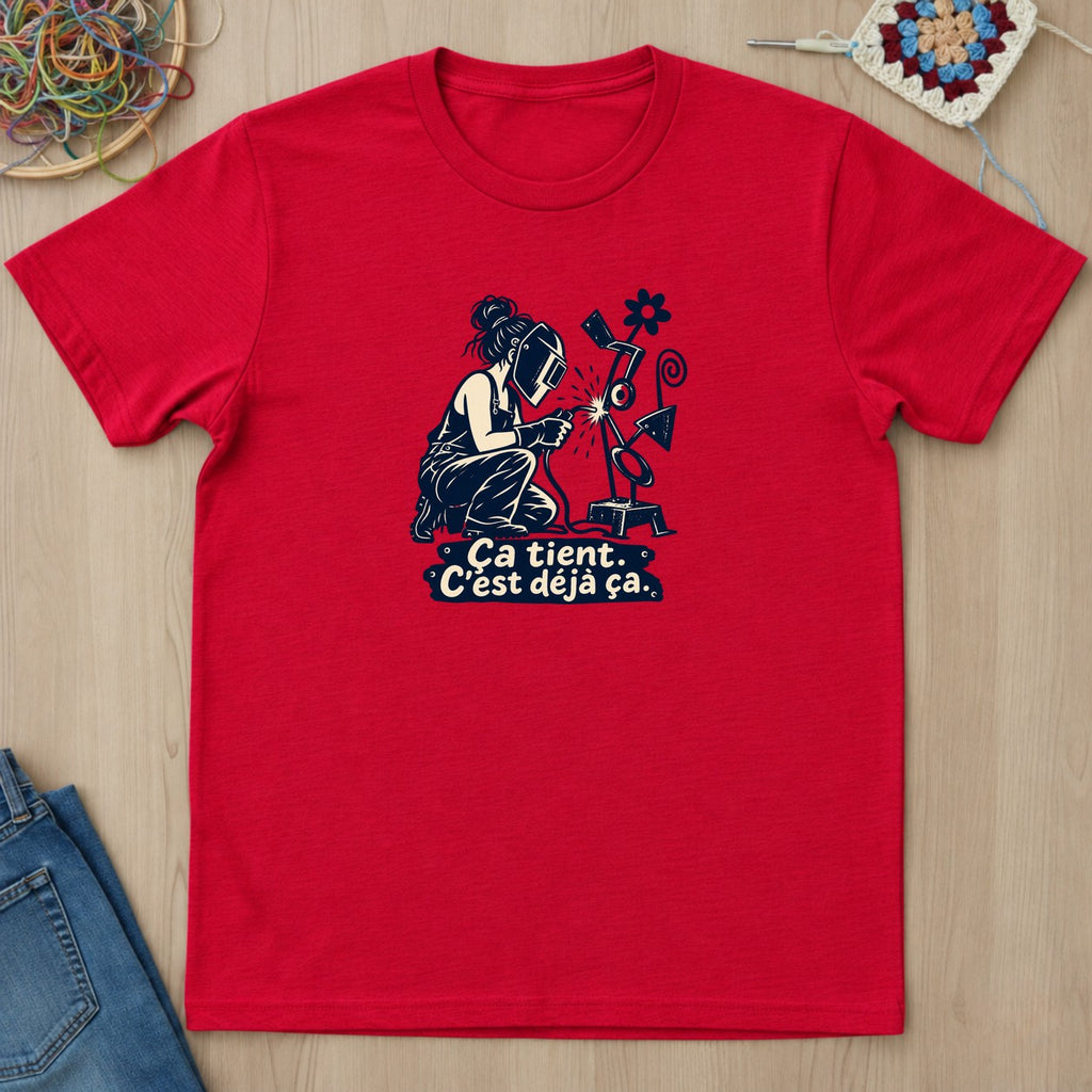 T-shirt mockup — Red
