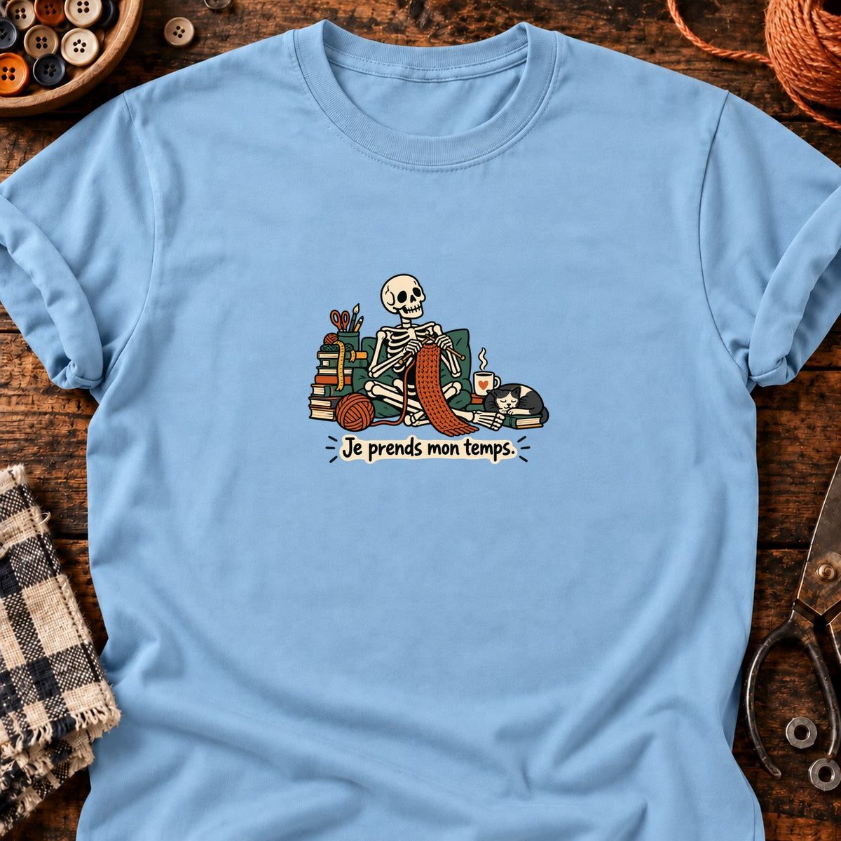 Squelette tricoteur — Je prends mon temps — T-shirt bleu clair