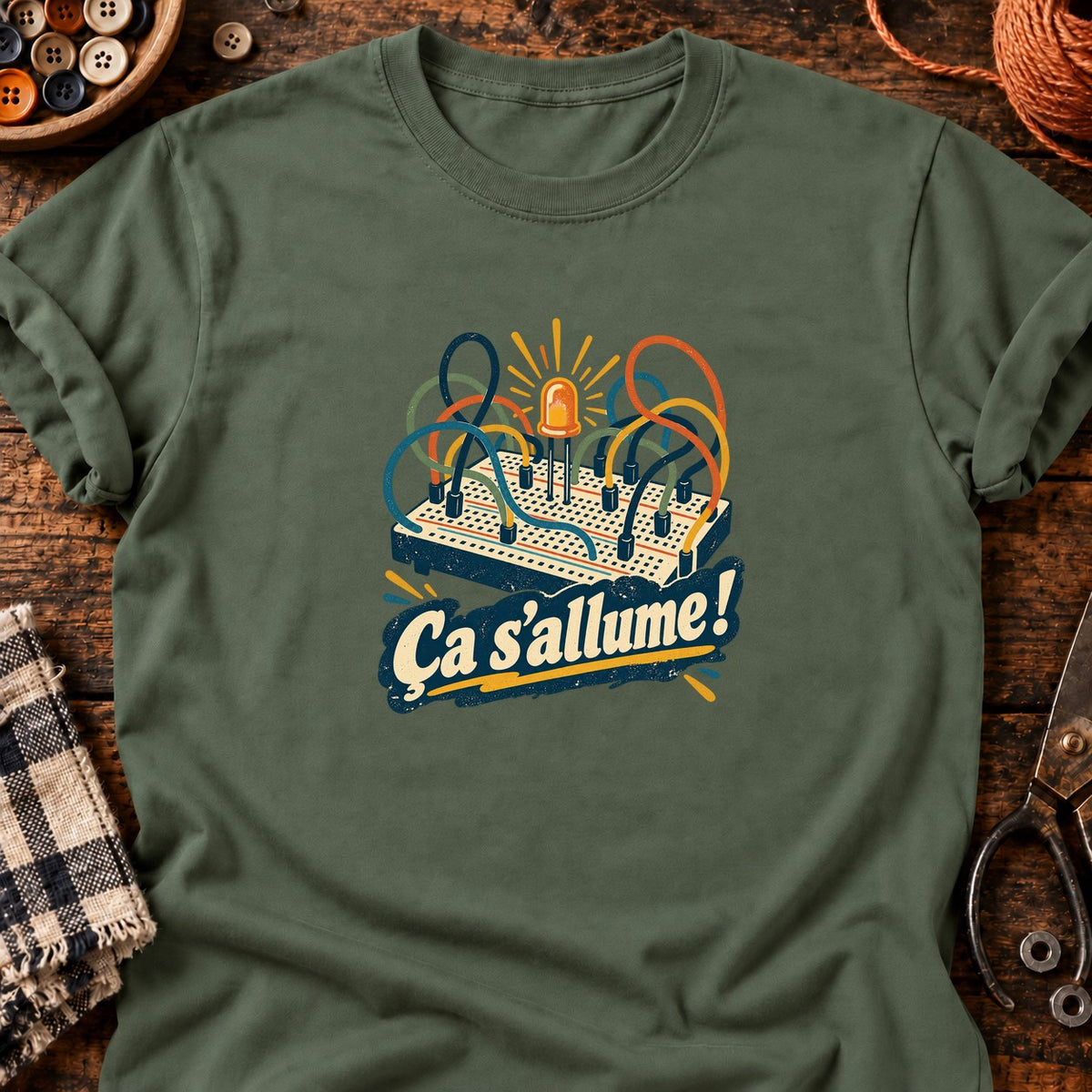 Plaque d’essai et LED — Ça s’allume ! — T-shirt vert militaire