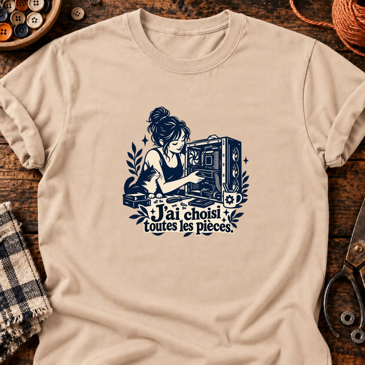 Montage PC et chat complice — T-shirt naturel