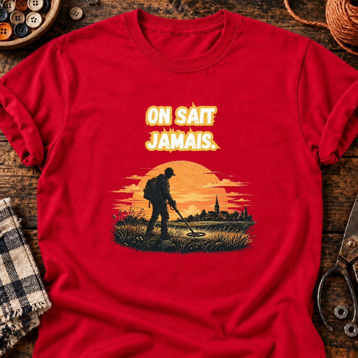 On sait jamais — T-shirt rouge