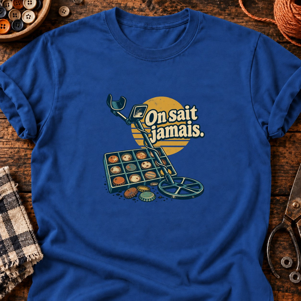 Chasseur de bouchons On sait jamais. — T-shirt bleu roi