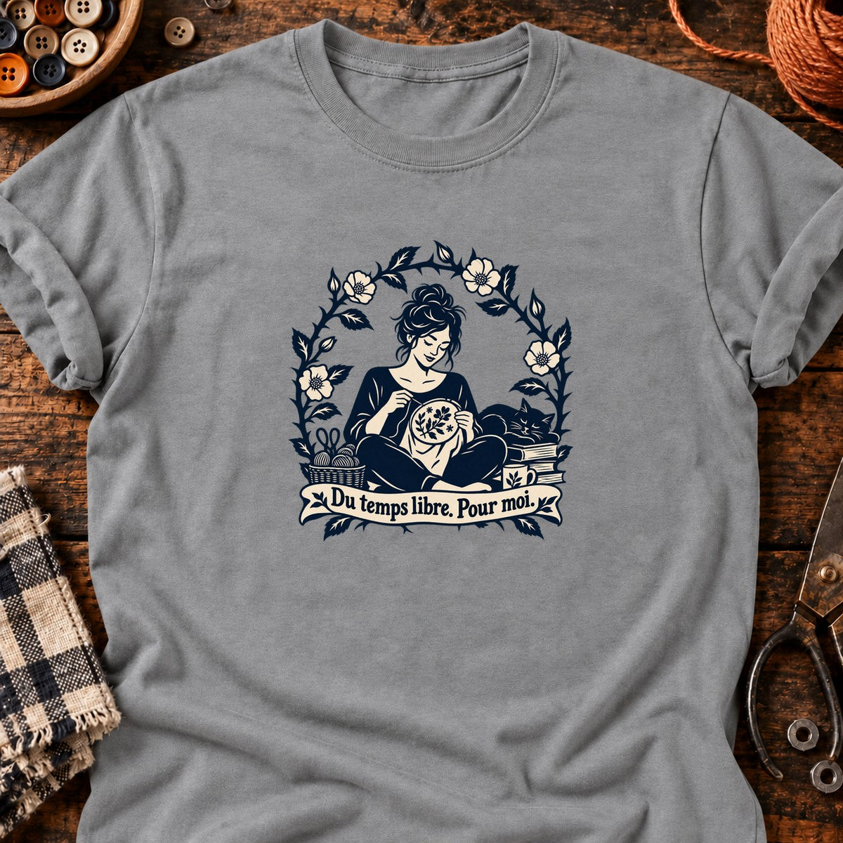 Du temps libre. Pour moi. — Broderie — T-shirt gris chiné