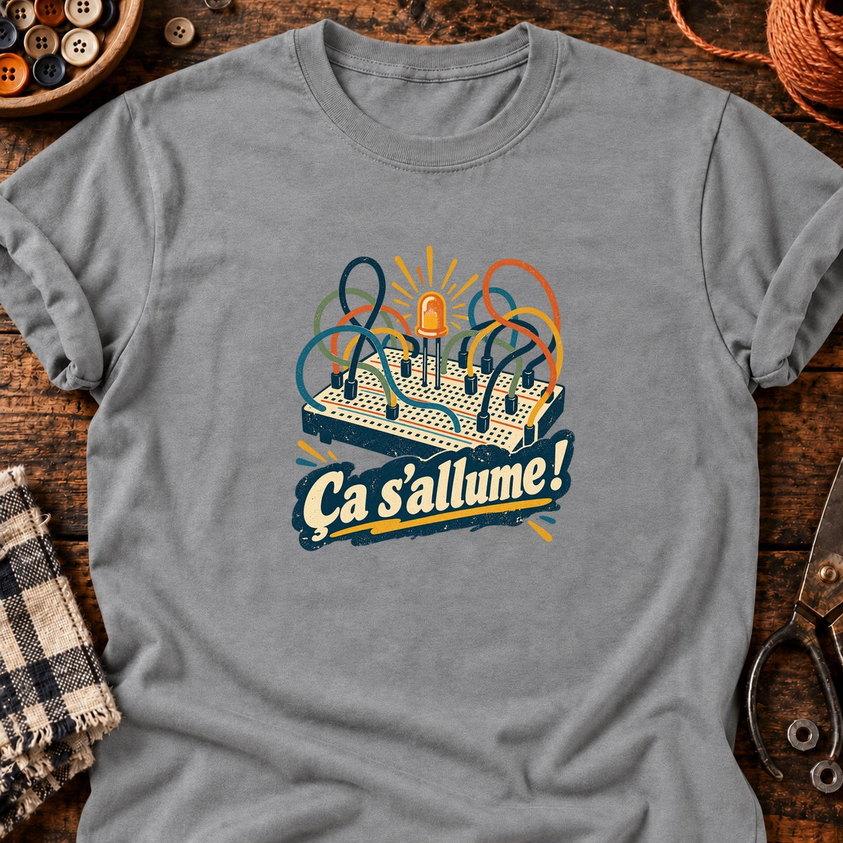 Plaque d’essai et LED — Ça s’allume ! — T-shirt gris chiné