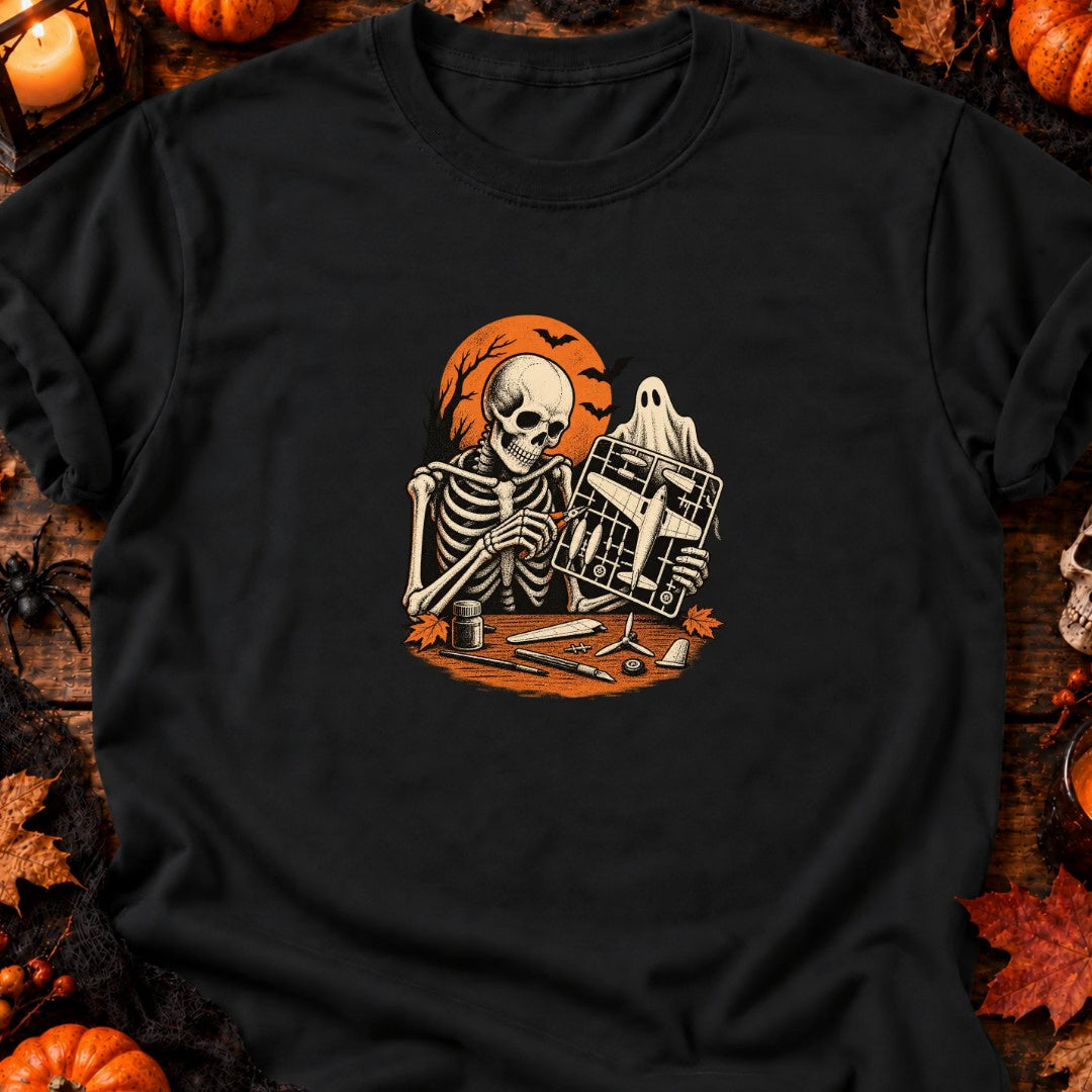 Squelette maquettiste avion vintage T-Shirt — video