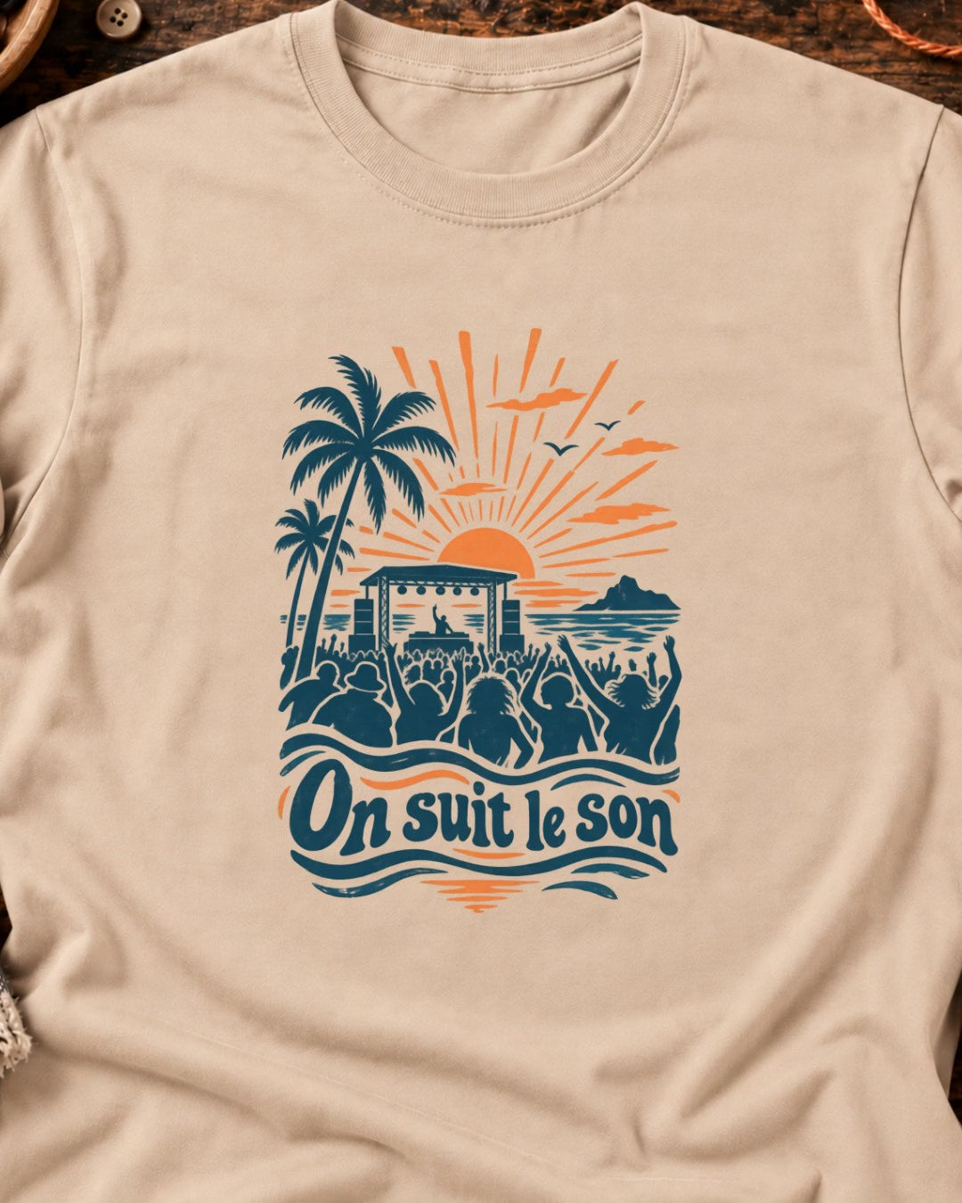 On suit le son festival de plage T-Shirt — video