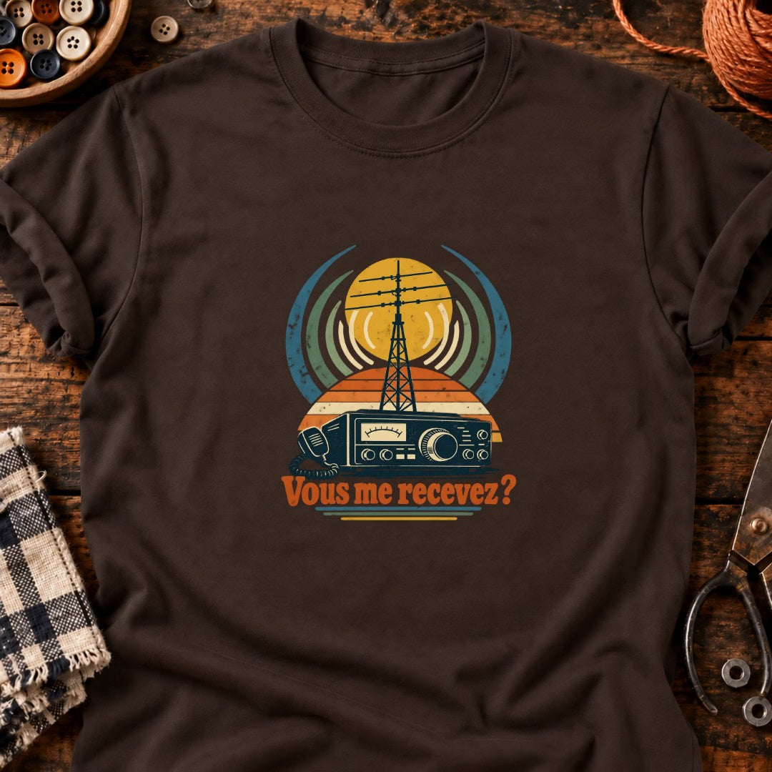 Vous me recevez ? Radio rétro T-Shirt — video