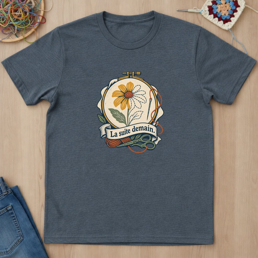 Fleur en cours de broderie T-Shirt — video